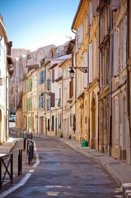 Appartement A Pied Du Centre Avec Place De Parking Arles Kültér fotó